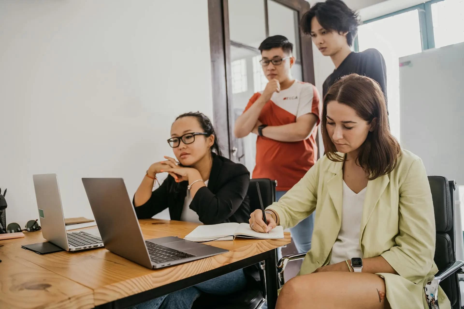 Service interface representing use of Intercom and Fin